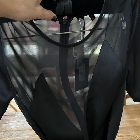 🌸Petite Kate Moss TopShop size 2 Silky Satin Jumper with plunging and Chiffon🌸 - Picture 13 of 15